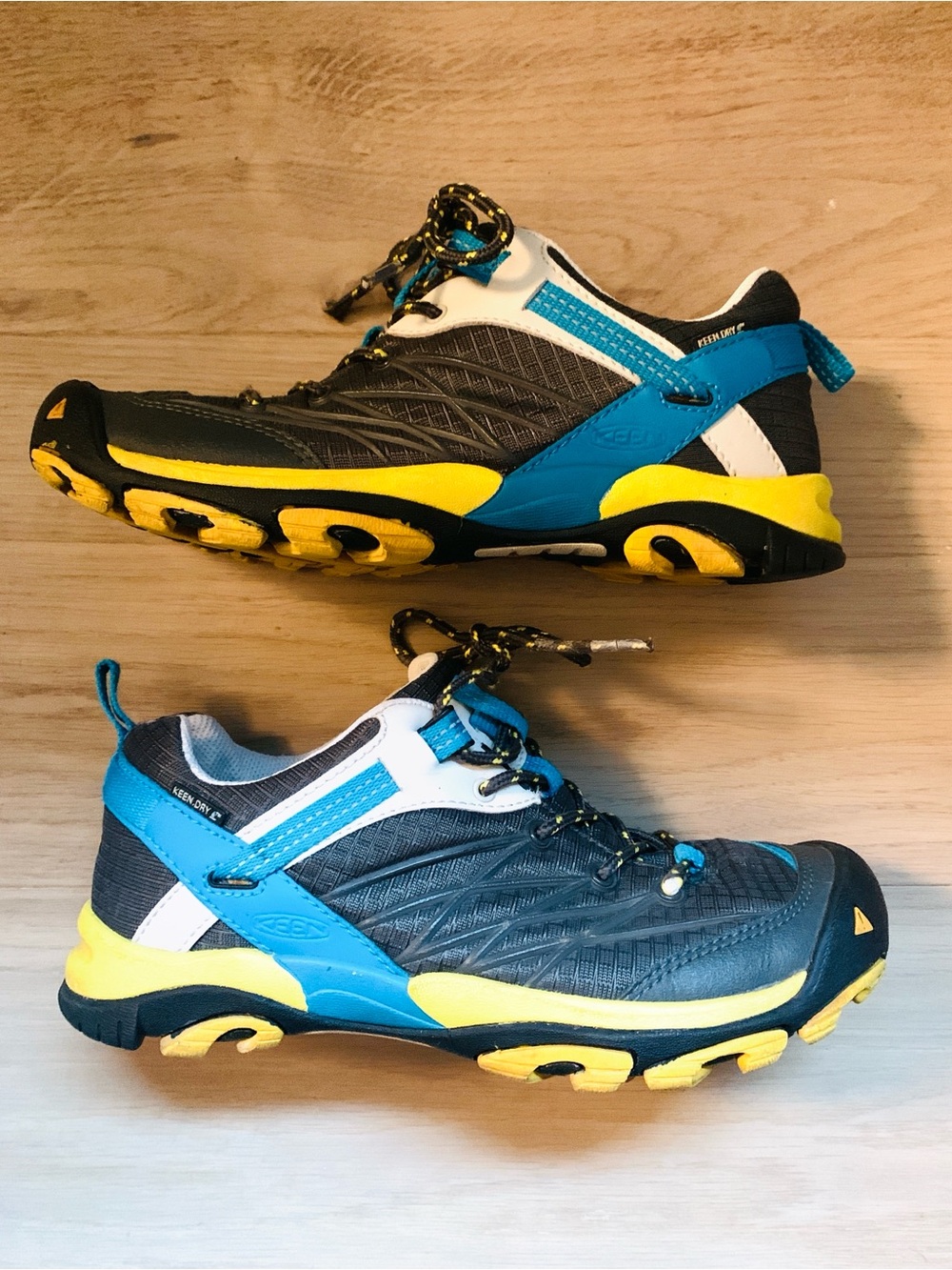 KEEN Marshall Waterproof Hiking Shoes Women 7 Low Hiker Outdoor Camping Trail